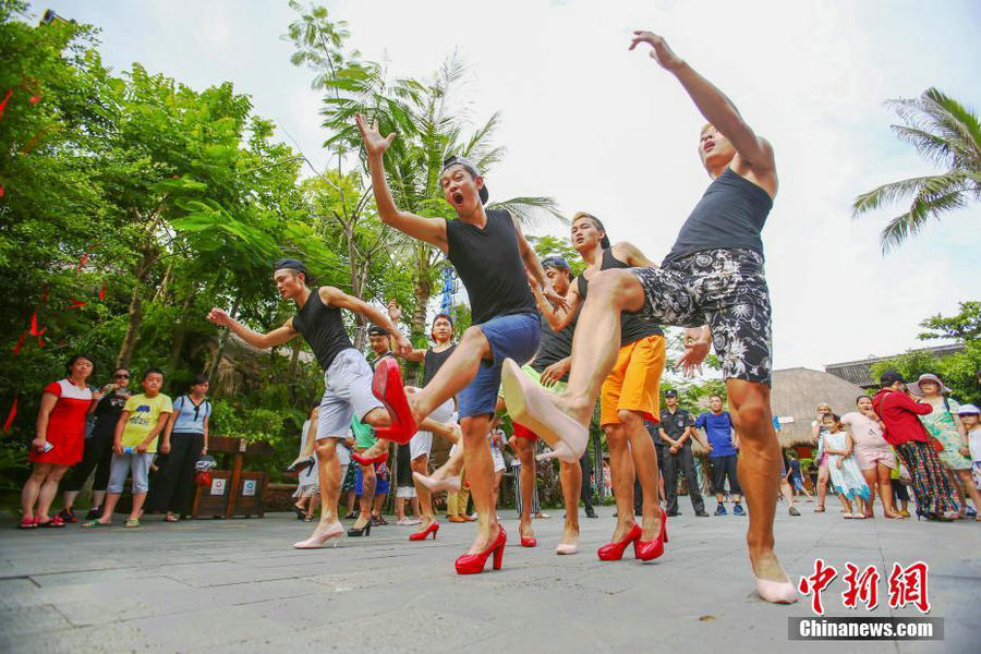 Men on high heels party in Hainan