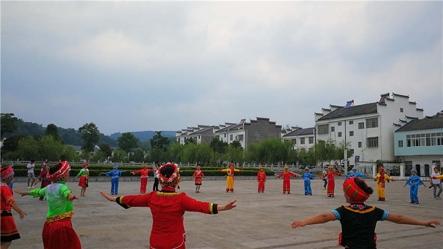 Journey to tranquil Tujia village in Central China