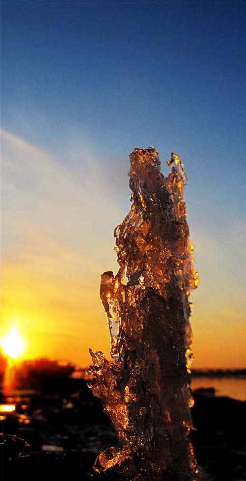 Beautiful ice cubes seen in Harbin