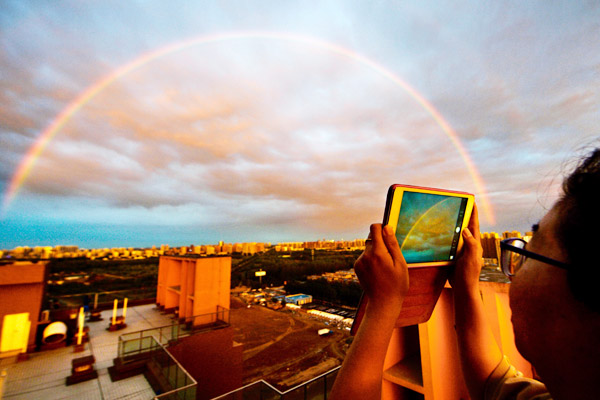 Double rainbow adds color to Beijing's clear blue sky