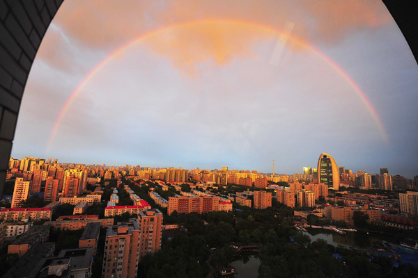 Double rainbow adds color to Beijing's clear blue sky