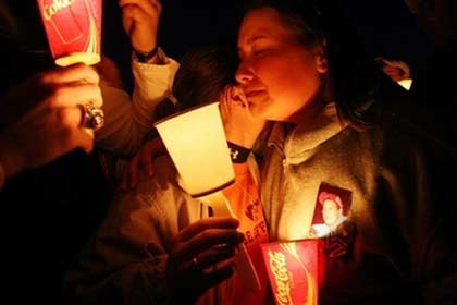 Candlelight vigil for Virginia Tech shooting victims