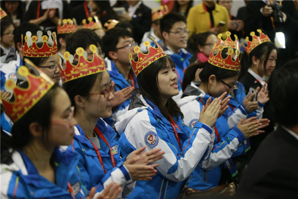 Volunteers celebrate birthday at APEC