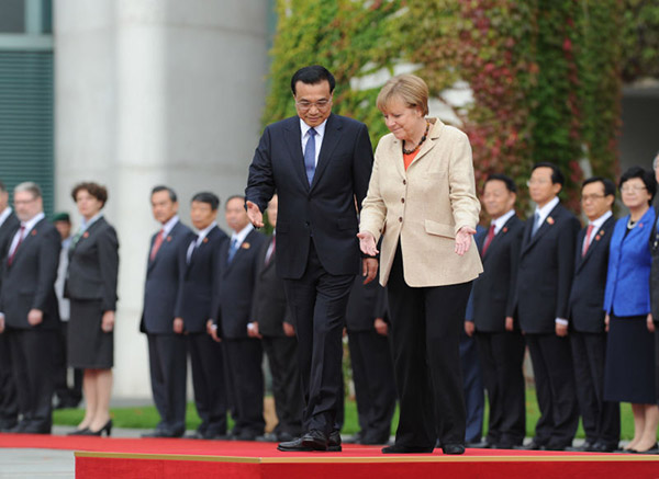 Chinese Premier meets German leaders