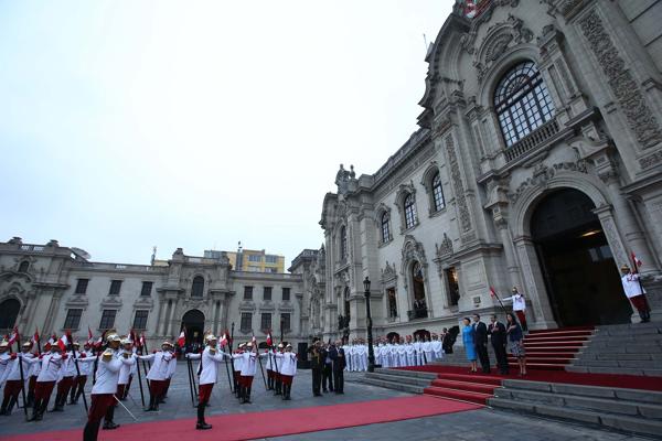 Warm welcome: Peruvian band sang Chinese anthem in Chinese