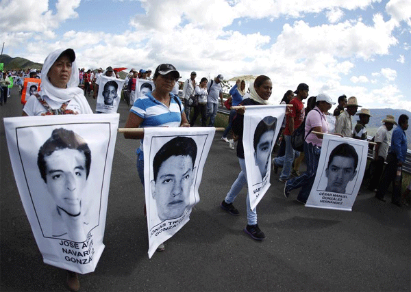 Mexican governor resigns amid scandal over missing students