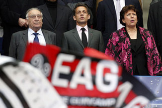 Sarkozy chooses French Cup final over night with wife