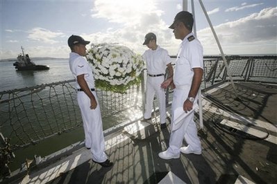 French: Air France Flight 447 fell intact into sea