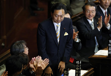 New Japan PM faces hurdles on economy, US ties