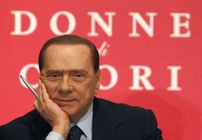 Berlusconi to email girlfriends on Feb 14