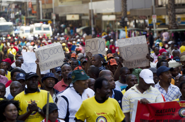 S. African transport workers demand higher wages