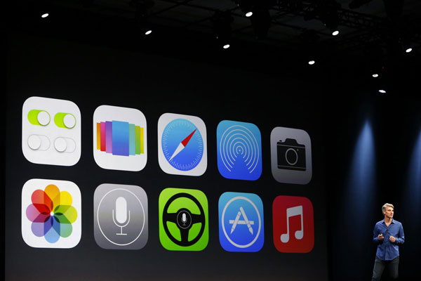 Apple unveils new mobile software platform