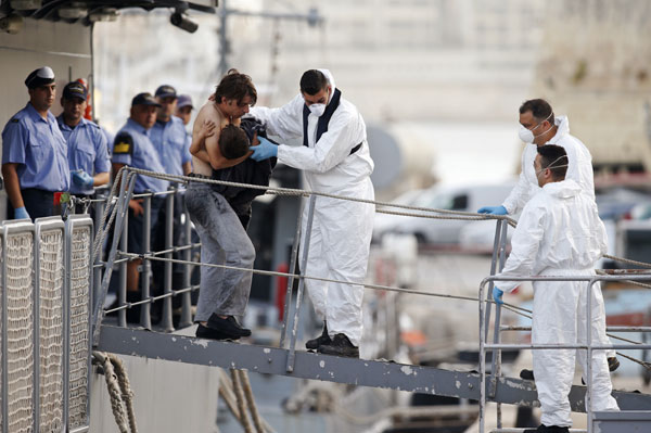 Dozens dead in migrant shipwreck off Sicily