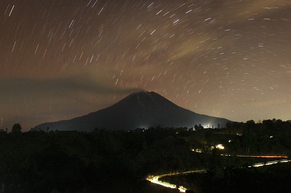 Indonesian volcano erupts, forcing evacuation of hundreds