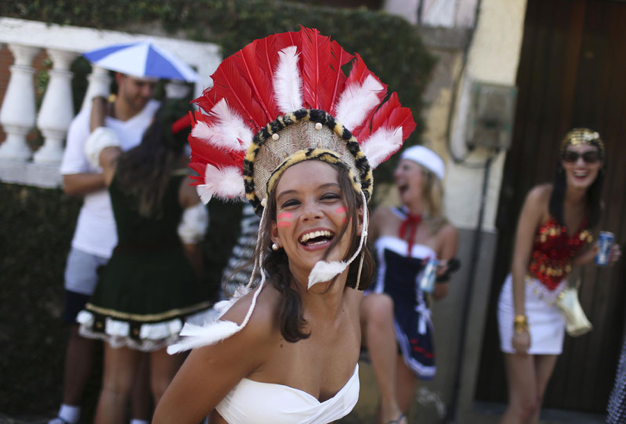 Rio drops protests for Carnival