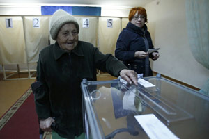 Crimean parliament declares independence from Ukraine