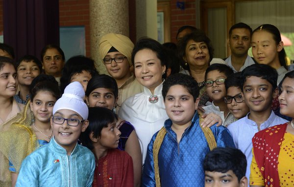 India smiles for China's First Lady