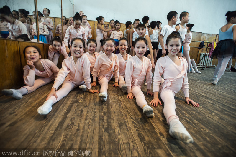 Cradle for 'swans' - Kyrgyzstan's ballet school