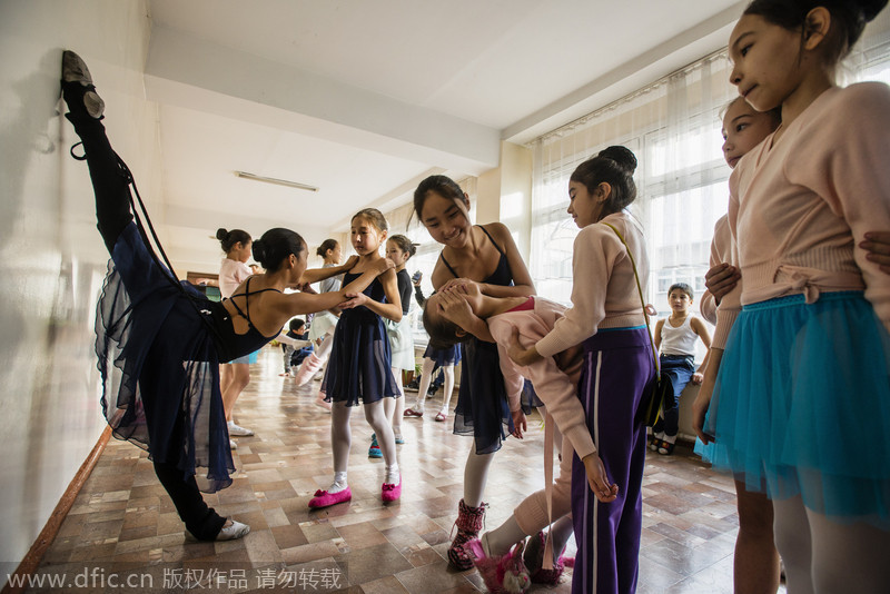 Cradle for 'swans' - Kyrgyzstan's ballet school