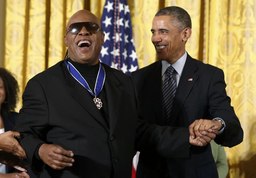 Obama awards Medal of Freedom to 18