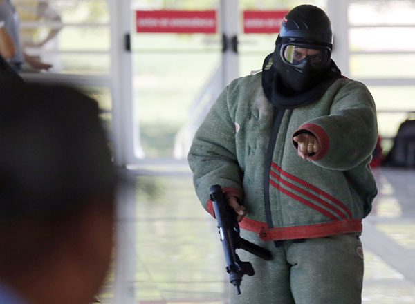 A sign of Rio Olympics: military police security drills