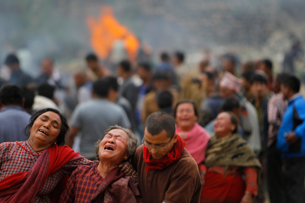 China medical team arrives in Nepal as toll rises