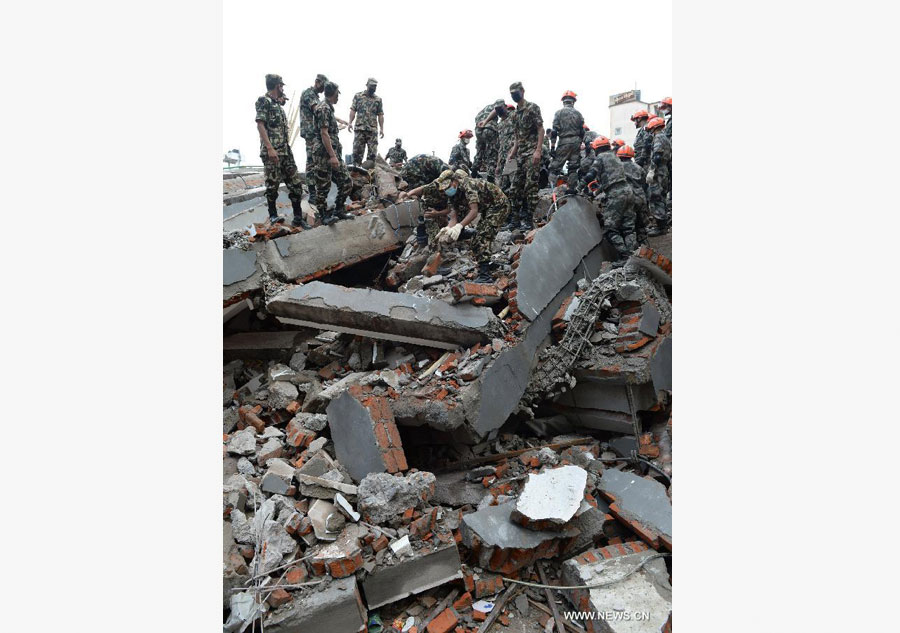 Chinese rescuers work on outskirts of Kathmandu, Nepal