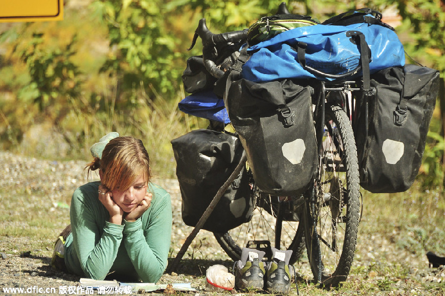 University drop-out goes on year-long world tour on a bike