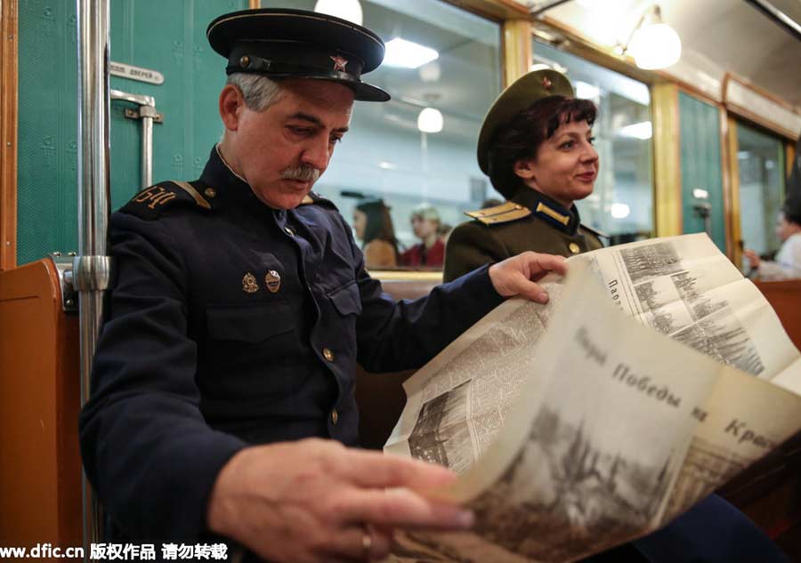 Retro train on display to mark 80th anniversary of Moscow metro