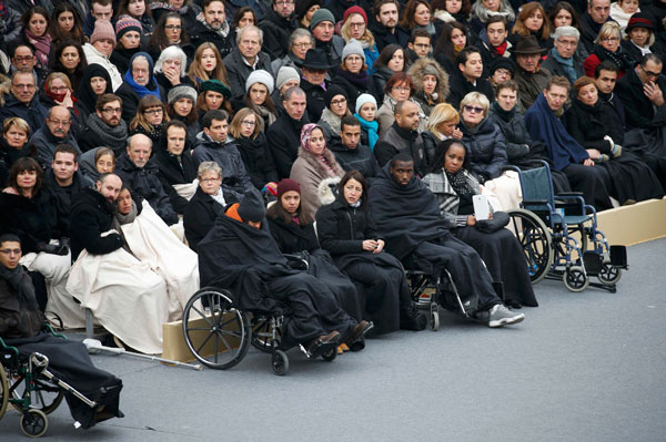 France pays tribute to victims of Paris attacks