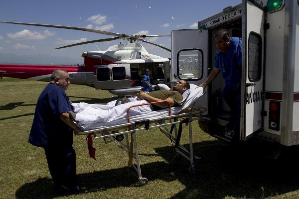 Bus crashes in northern Argentina, killing 43 policemen