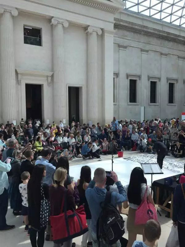 Chinese calligraphy draws crowds at British Museum