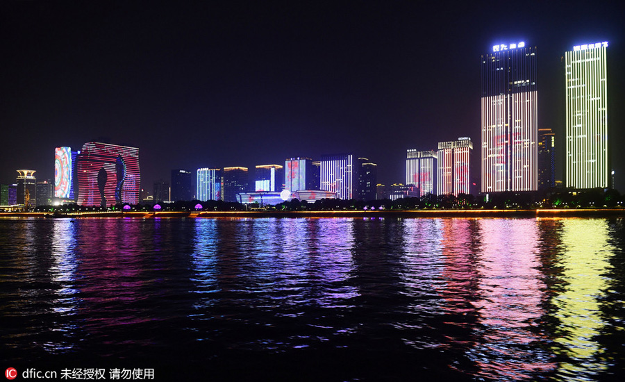 Qiantang River in Hangzhou lightened for G20 Summit