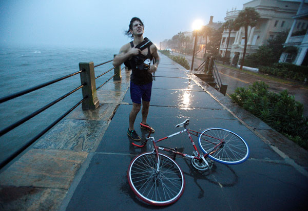 Hurricane Matthew leaves nearly 1.2 mln in US Southeast powerless