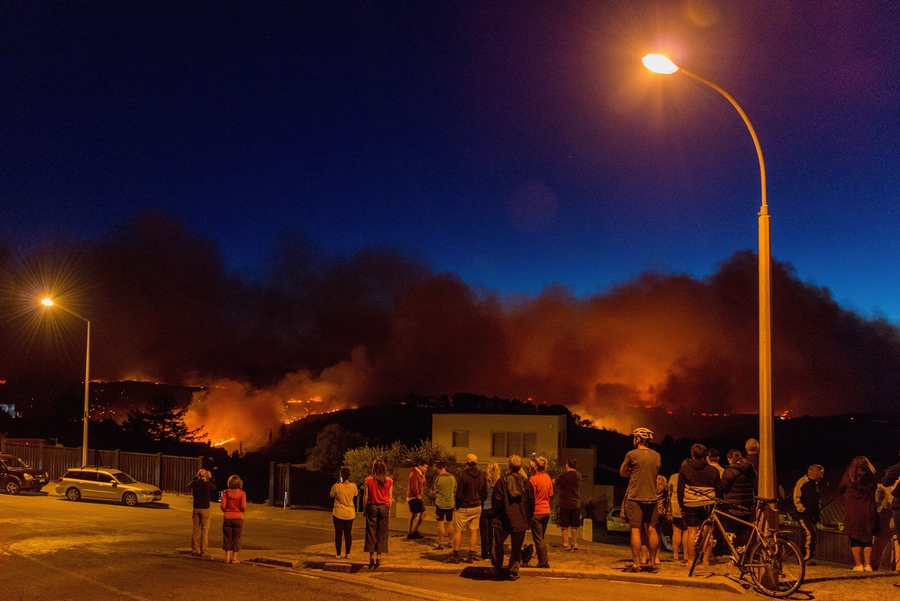 More than 1,000 evacuated in New Zealand wildfire