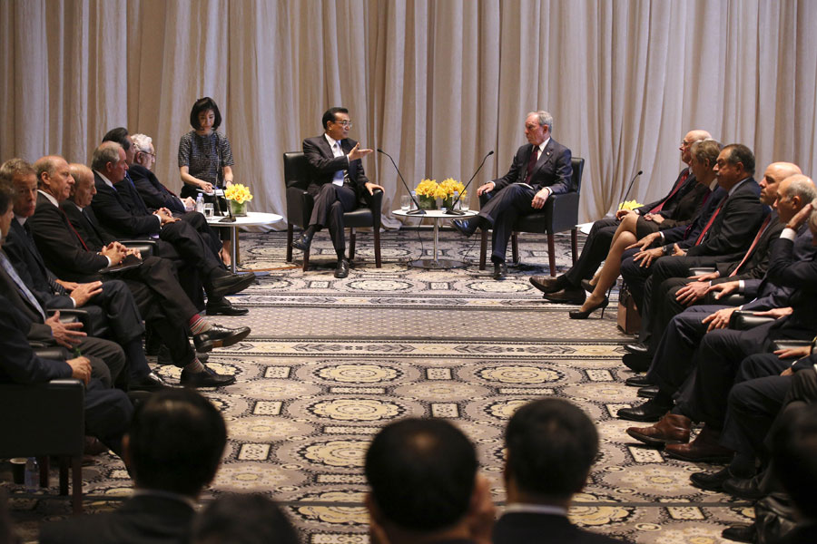 Chinese premier meets US bigwigs on bilateral ties, common concerns