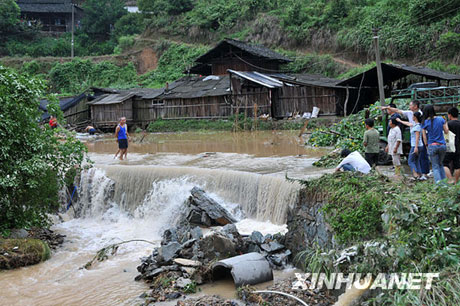 湖南洪江罕見特大暴雨造成11人遇難[組圖]